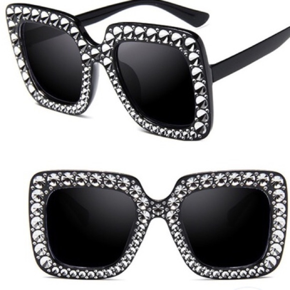 ✨NEW! ✨HP✨Diamond bling black oversized sunnies - Picture 5 of 7